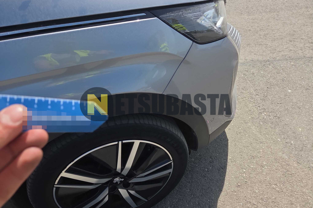Peugeot 3008 Hybrid 300 e-EAT8 2022