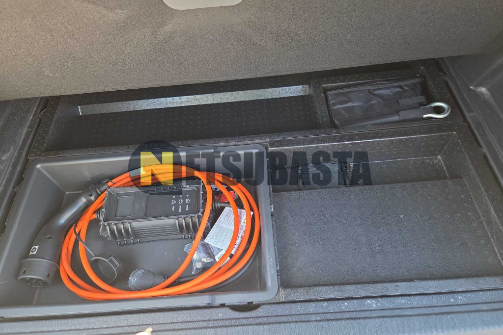 Peugeot 3008 Hybrid 300 e-EAT8 2022