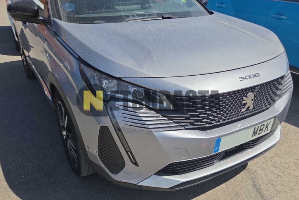 Peugeot 3008 Hybrid 300 e-EAT8 2022