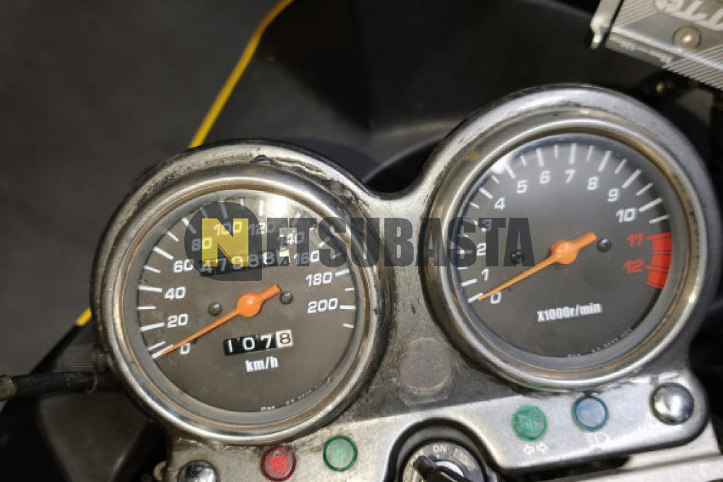 Suzuki GS 500 2005