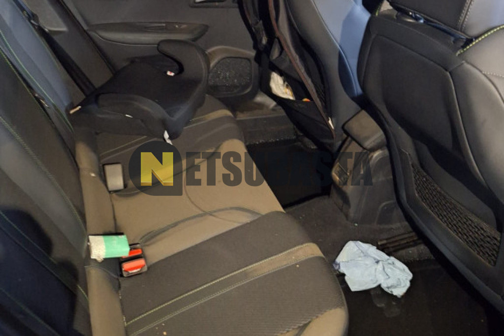 Peugeot 2008 1.2 PureTech EAT8 2023