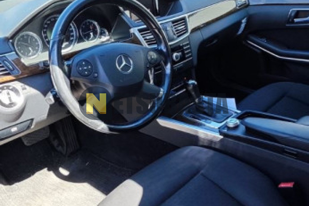 Mercedes-Benz E 220 CDI Estate Aut. Fúnebre 2011