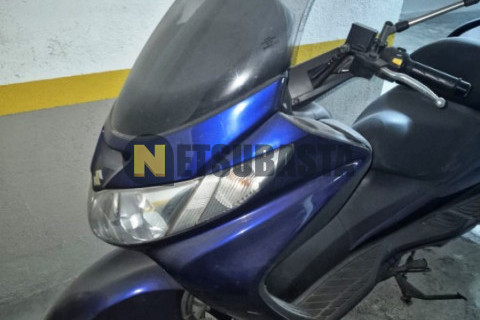 Suzuki Burgman 400 2005