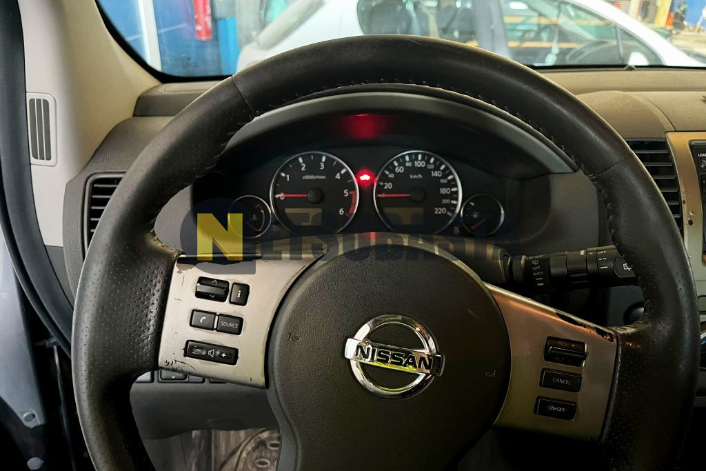 Nissan Pathfinder 2.5 dCi 7 plazas 2008